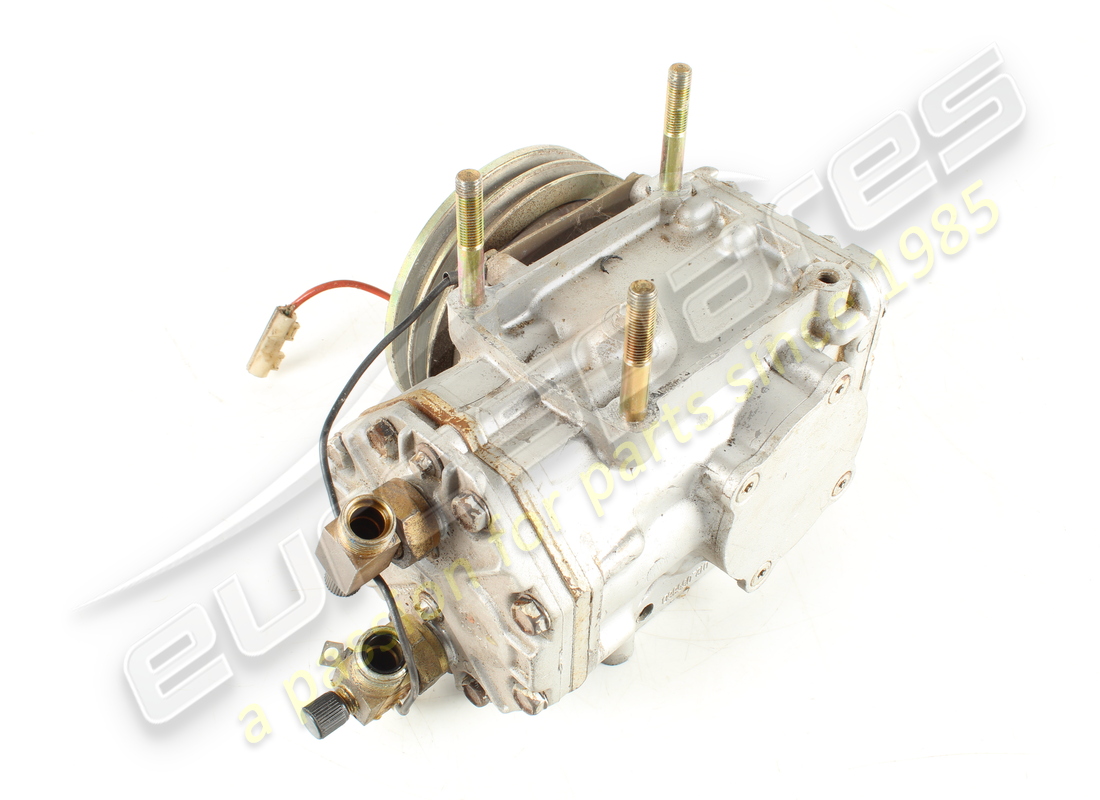 compresor de aire acondicionado usado ferrari (tipo roscado). número de pieza 111222 (2)