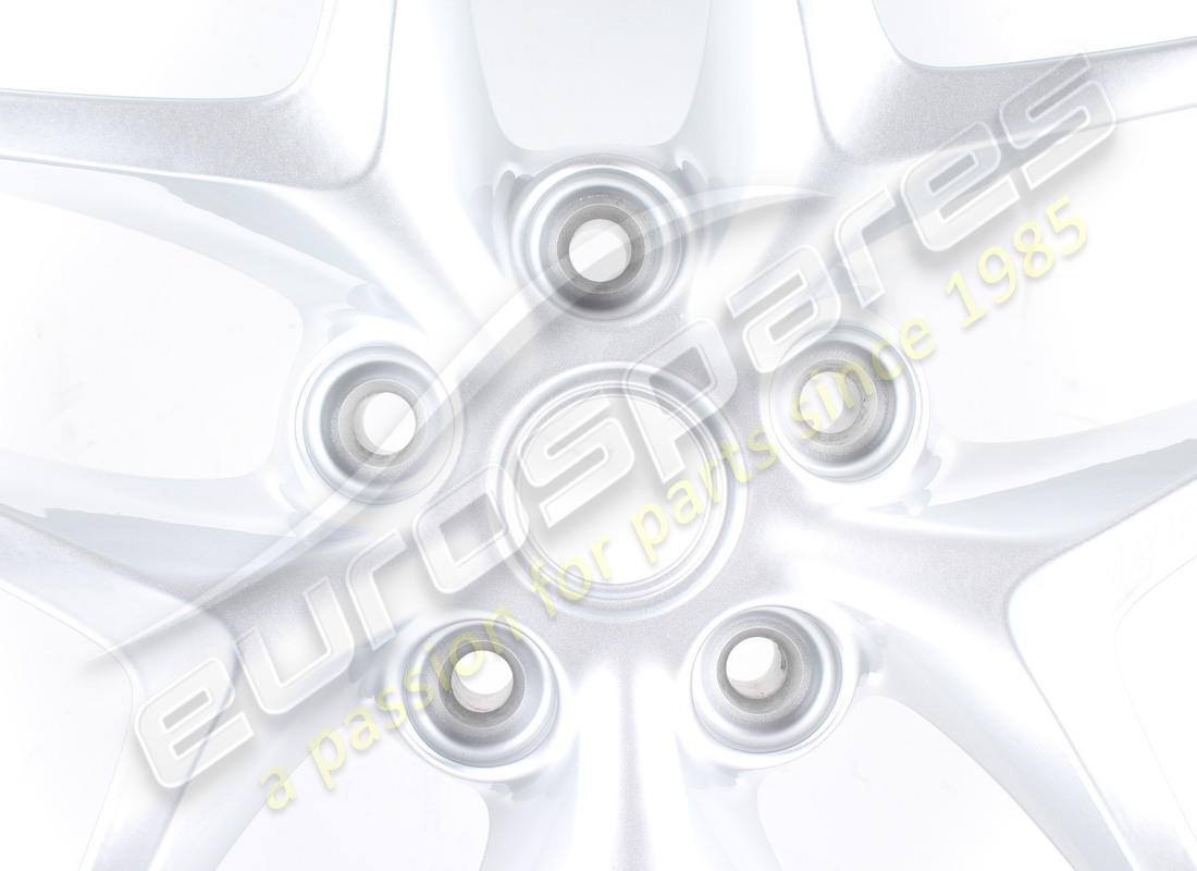 rueda delantera ferrari reacondicionada. número de parte 881320 (2)