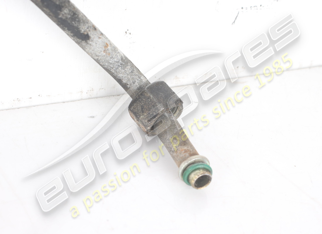 línea de suministro de freón usada maserati. número de pieza 375515182 (2)