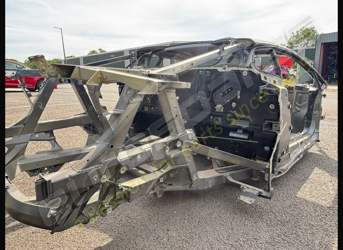 used lamborghini complete lhd bodyshell - coupe. part number eap1564154 (10)