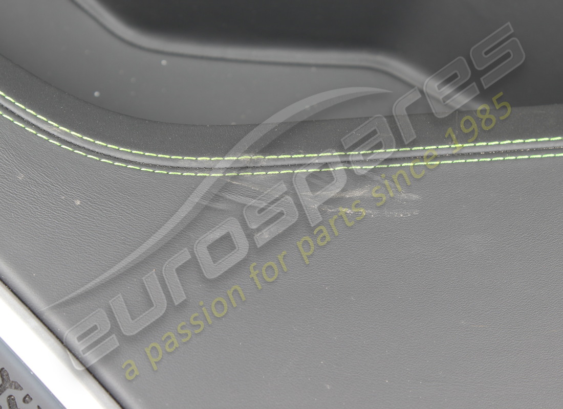 panel de puerta lamborghini usado. número de parte 4ml868008001 (2)