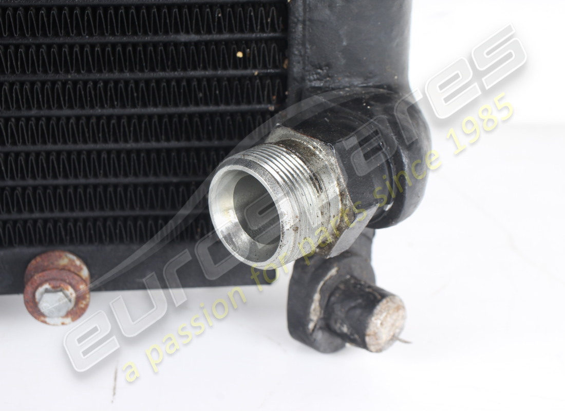 RADIADOR DE ACEITE DE MOTOR USADO FERRARI. NÚMERO DE PIEZA 277227 (3) radiador de aceite de motor usado ferrari. número de pieza 277227 (3)