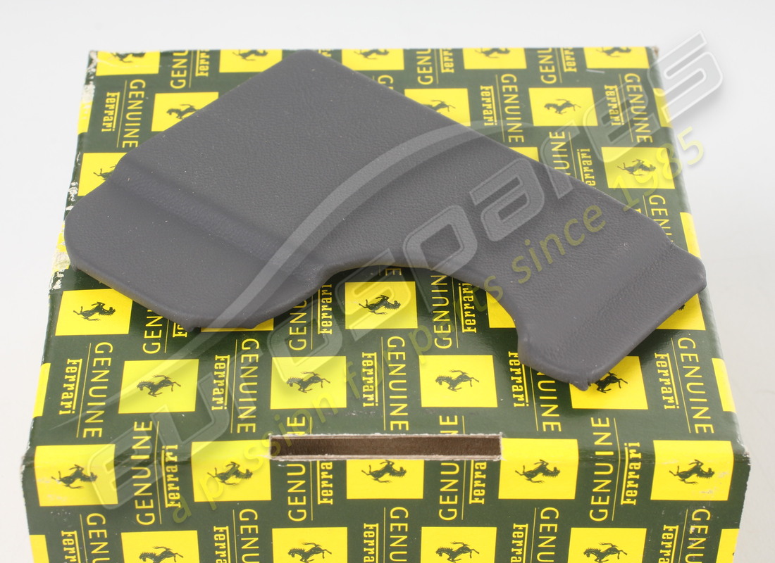 nueva placa exterior superior derecha ferrari. número de pieza 83487719 (3)