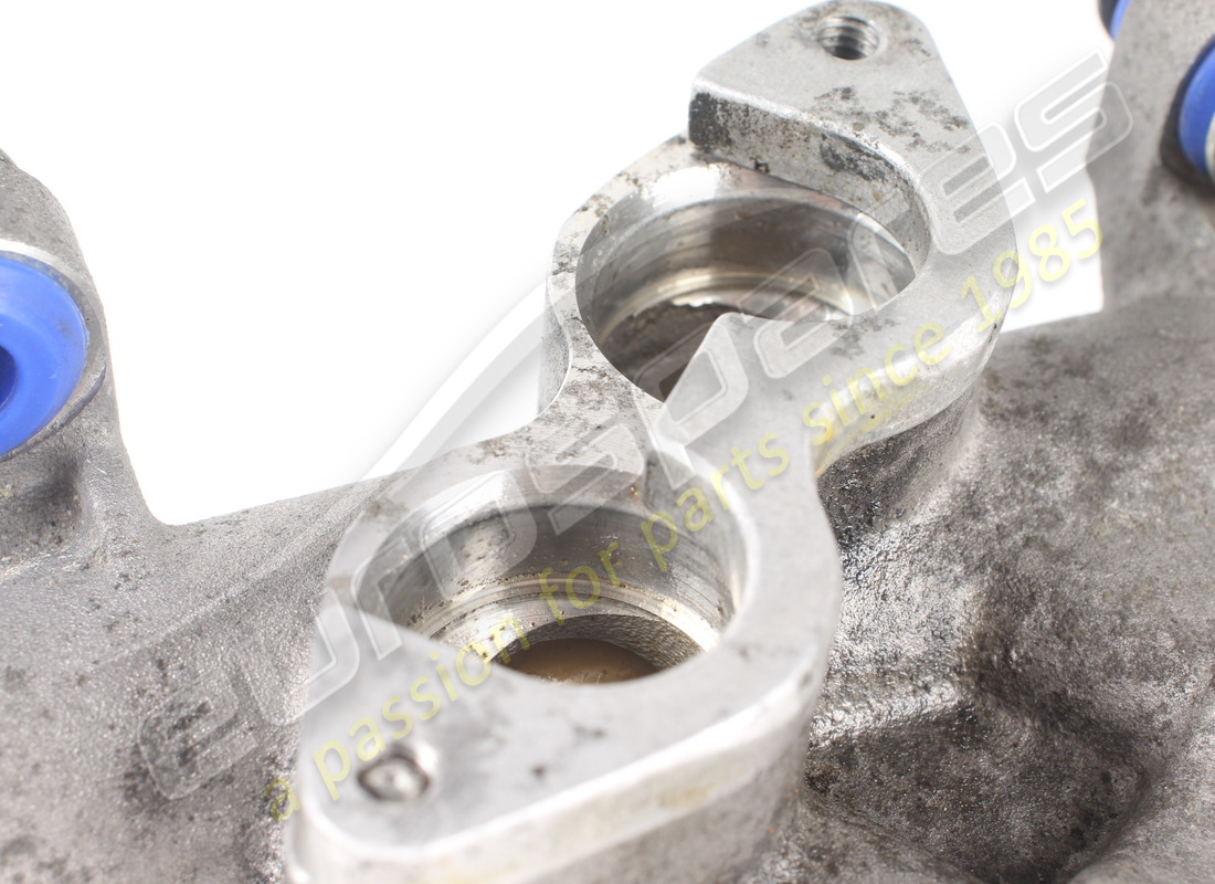 termostato de aceite completo ferrari usado. número de parte 304797 (3)