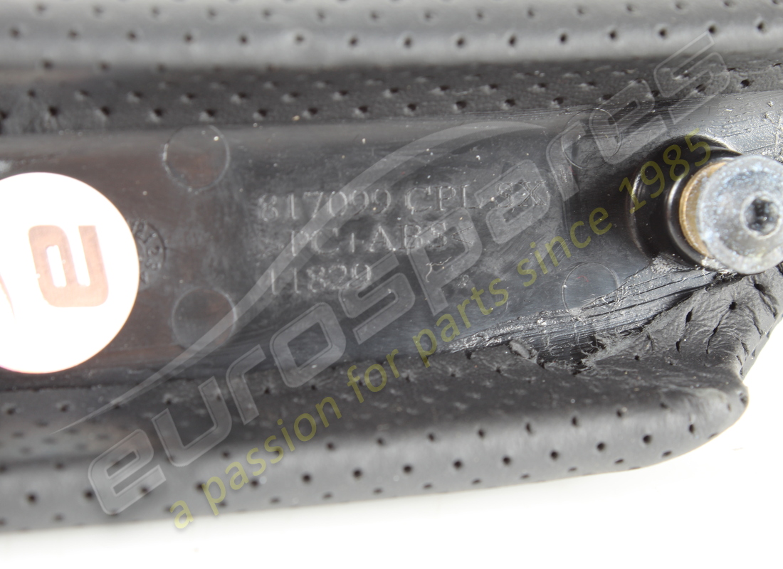 USADO FERRARI CARCASA DELANTERA IZQUIERDA COMPLETA. NÚMERO DE PIEZA 976407 (3) usado ferrari carcasa delantera izquierda completa. número de pieza 976407 (3)