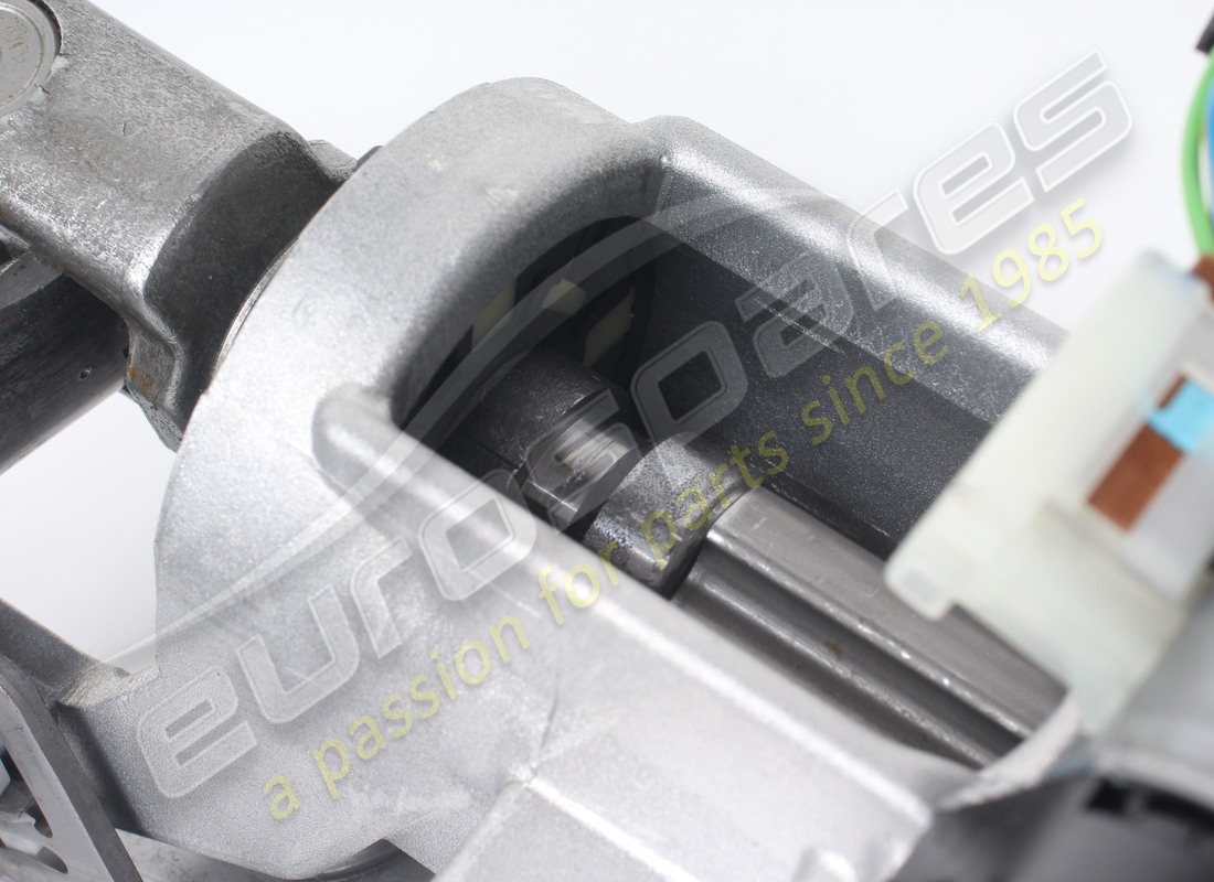 USADO FERRARI COMPL. COLUMNA DE DIRECCIÓN. NÚMERO DE PARTE 905849 (5) usado ferrari compl. columna de dirección. número de parte 905849 (5)