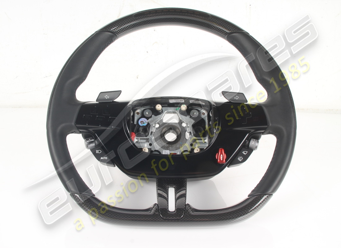 USADO Ferrari VOLANTE HÍBRIDO CARB+LED+SOSP. COMPLETO. NÚMERO DE PIEZA 808201 (1)
