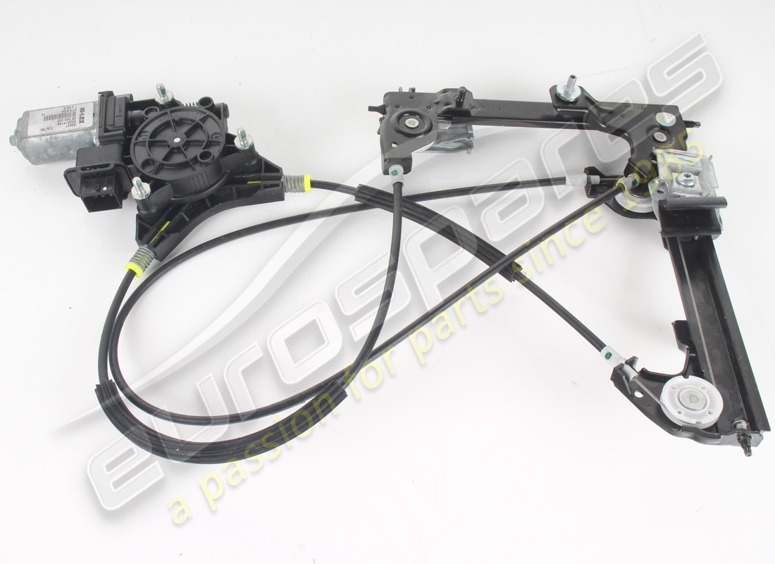 ELEVADOR DE LUNETA TRASERA USADO Ferrari. NÚMERO DE PIEZA 815189 (1)