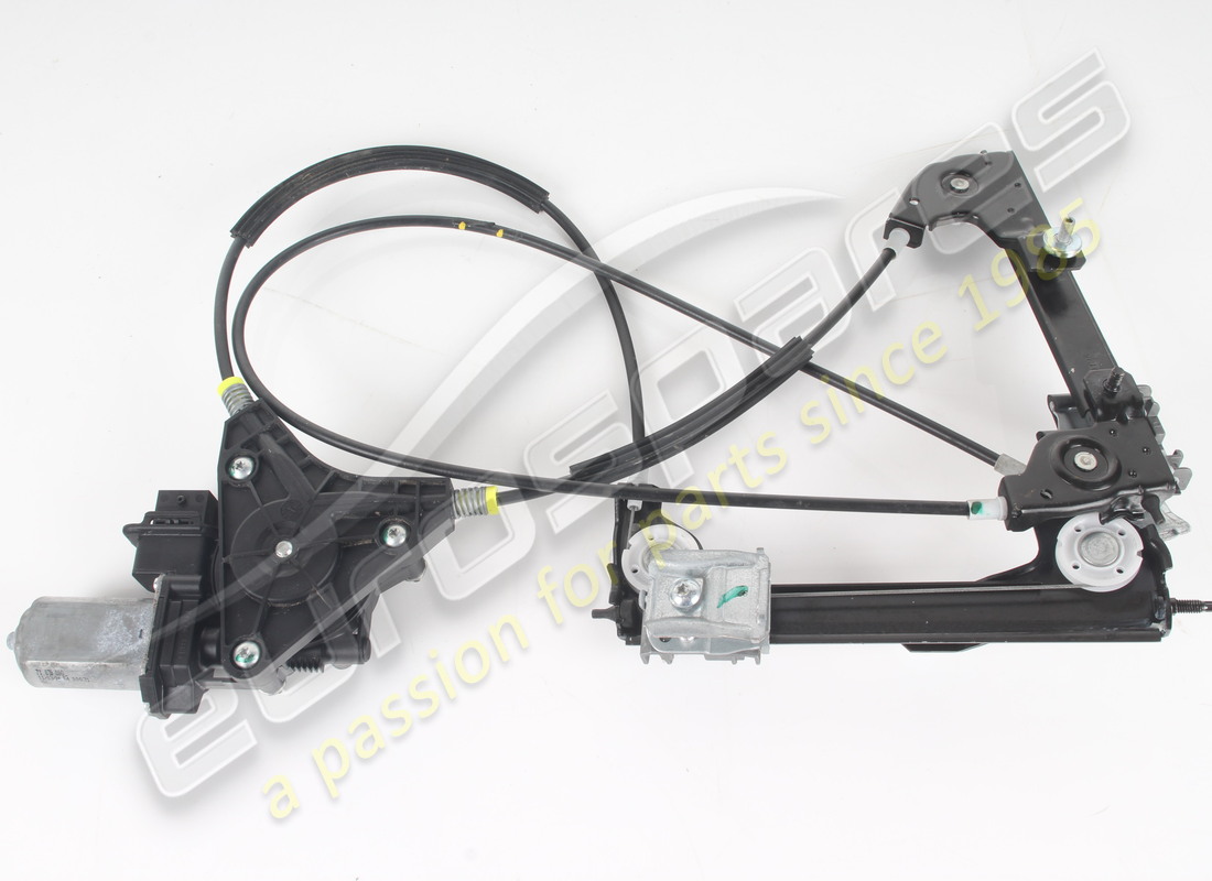 ELEVADOR DE LUNETA TRASERA USADO FERRARI. NÚMERO DE PIEZA 815189 (2) elevador de luneta trasera usado ferrari. número de pieza 815189 (2)