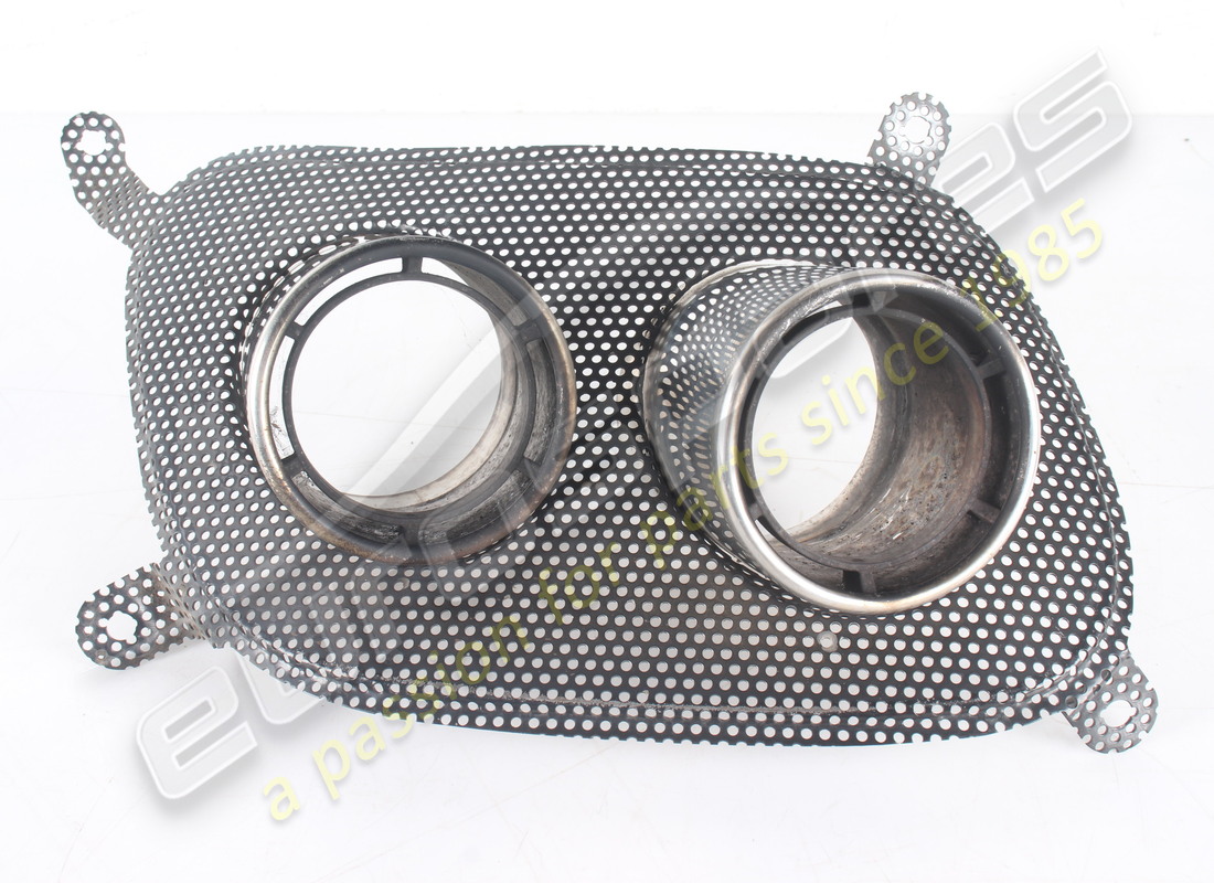 PUNTA DEL TUBO DE ESCAPE DERECHO Ferrari USADA. NÚMERO DE PARTE 87787300 (1)