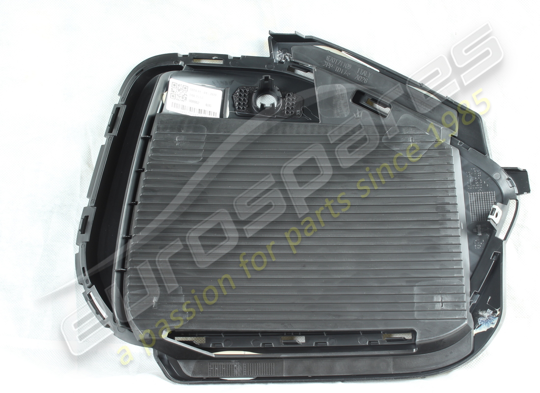 nueva rejilla frontal maserati izquierda. número de parte 670198178 (1)