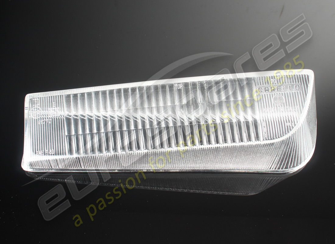 NEW EUROSPARES LH FRONT LOWER PLASTIC LENS . PART NUMBER 61882400L (1)