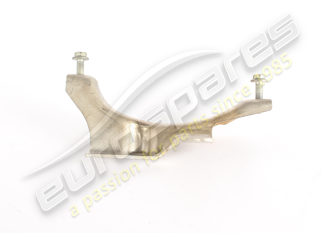 soporte maserati usado. número de parte 670053044 (4)