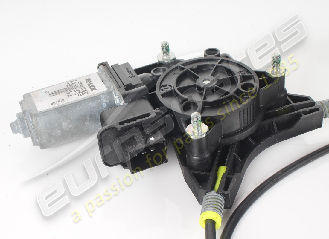 ELEVADOR DE LUNETA TRASERA USADO FERRARI. NÚMERO DE PIEZA 815189 (4) elevador de luneta trasera usado ferrari. número de pieza 815189 (4)