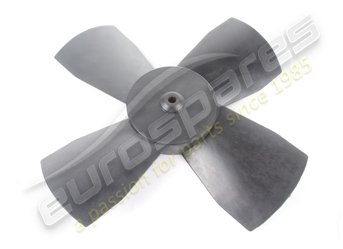 Aspa de ventilador Ferrari usada. NÚMERO DE PARTE 122953 (1)