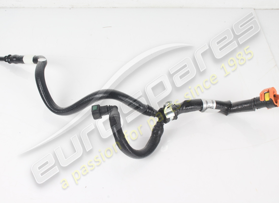 USADO Ferrari TUBO DA SEZIONAM A TEV DX E . NÚMERO DE PARTE 770888 (1) USADO Ferrari TUBO DA SEZIONAM A TEV DX E . NÚMERO DE PARTE 770888 (1)