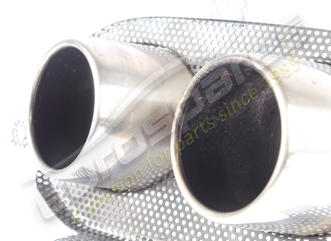 REJILLA DE SALIDA DERECHA FERRARI USADA. NÚMERO DE PARTE 86090600 (3) rejilla de salida derecha ferrari usada. número de parte 86090600 (3)