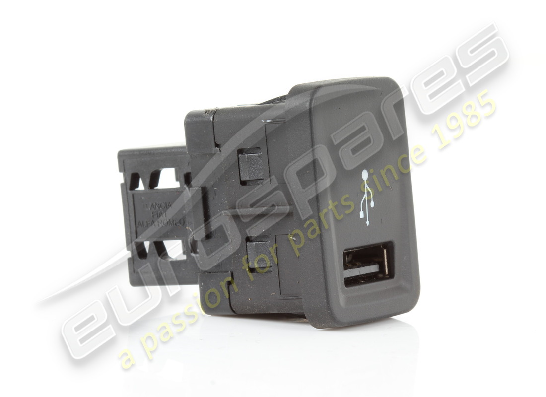 TOMA USB Ferrari USADA. NÚMERO DE PARTE 303226 (1)
