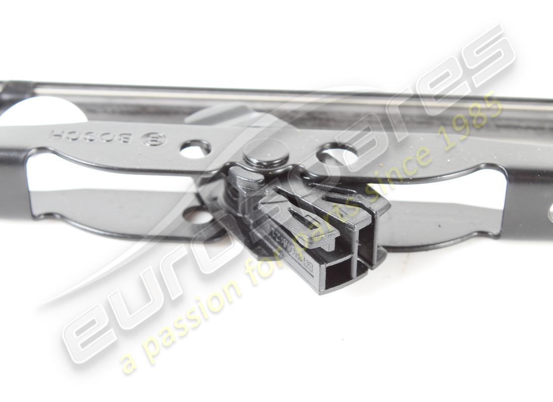 ESCOBILLA DE LIMPIAPARABRISAS USADA MASERATI, M336AB. NÚMERO DE PIEZA 313352158 (6) escobilla de limpiaparabrisas usada maserati, m336ab. número de pieza 313352158 (6)