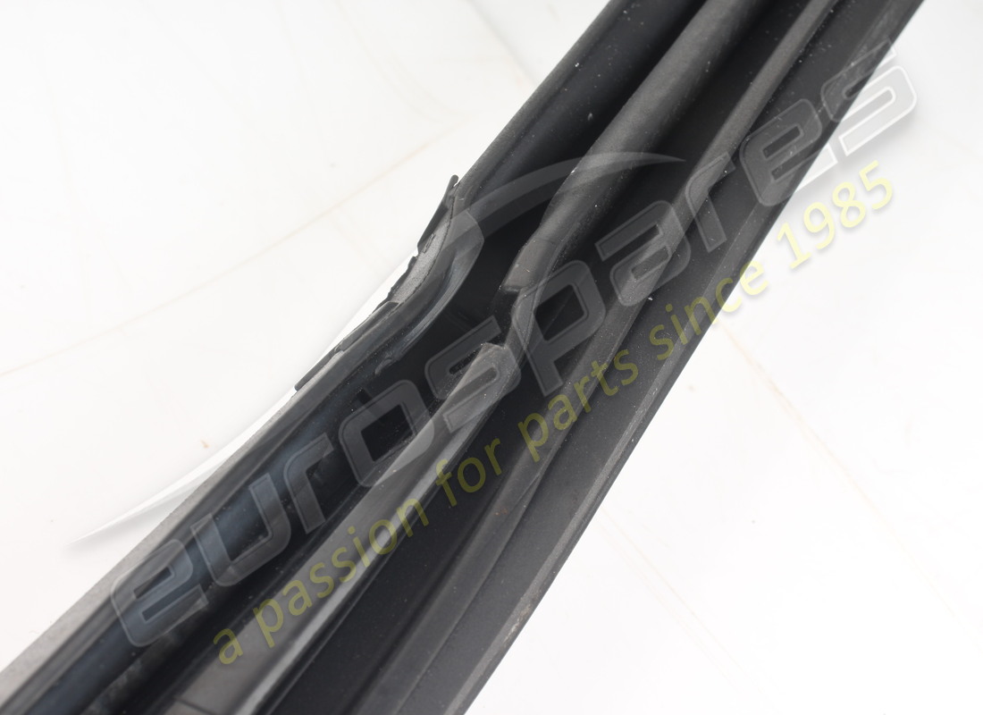 USADO FERRARI GUARNIZIONE ANELLO PARABREZ. NÚMERO DE PARTE 788049 (5) usado ferrari guarnizione anello parabrez. número de parte 788049 (5)