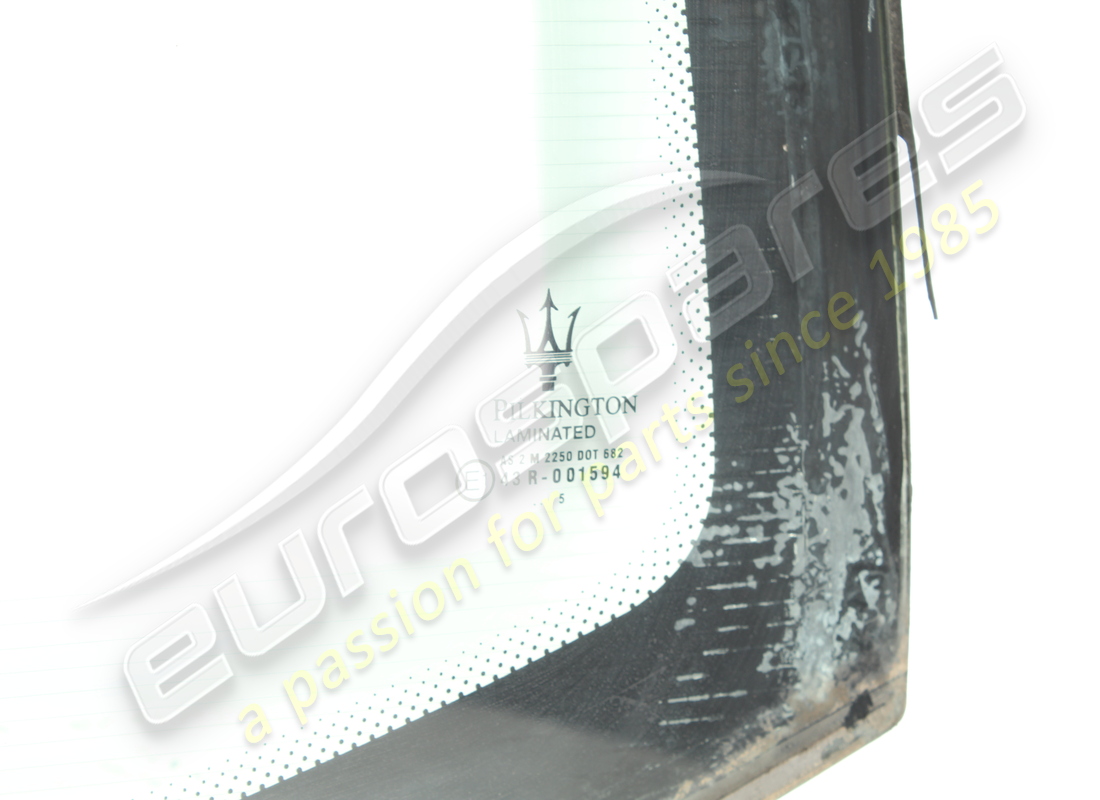 vidrio de ventana trasera maserati usado. número de parte 83745100 (2)