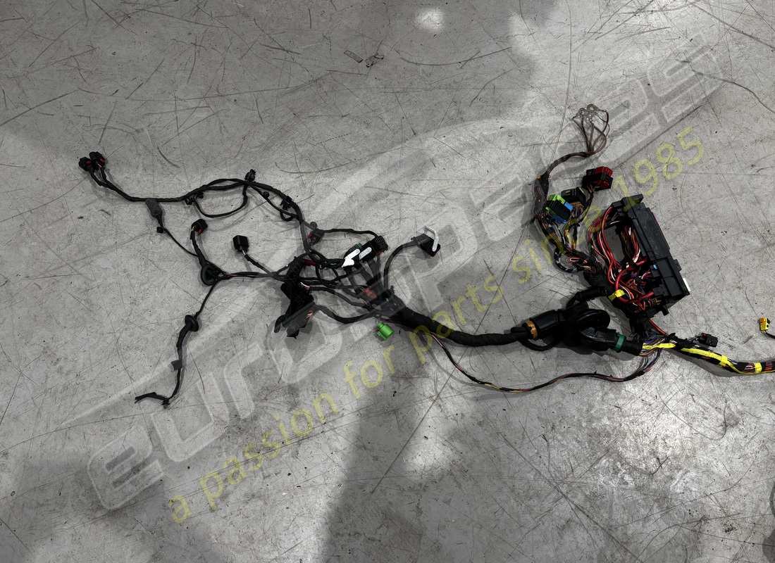 JUEGO DE CABLES DAÑADOS Porsche. NÚMERO DE PIEZA PAA992019 (1)