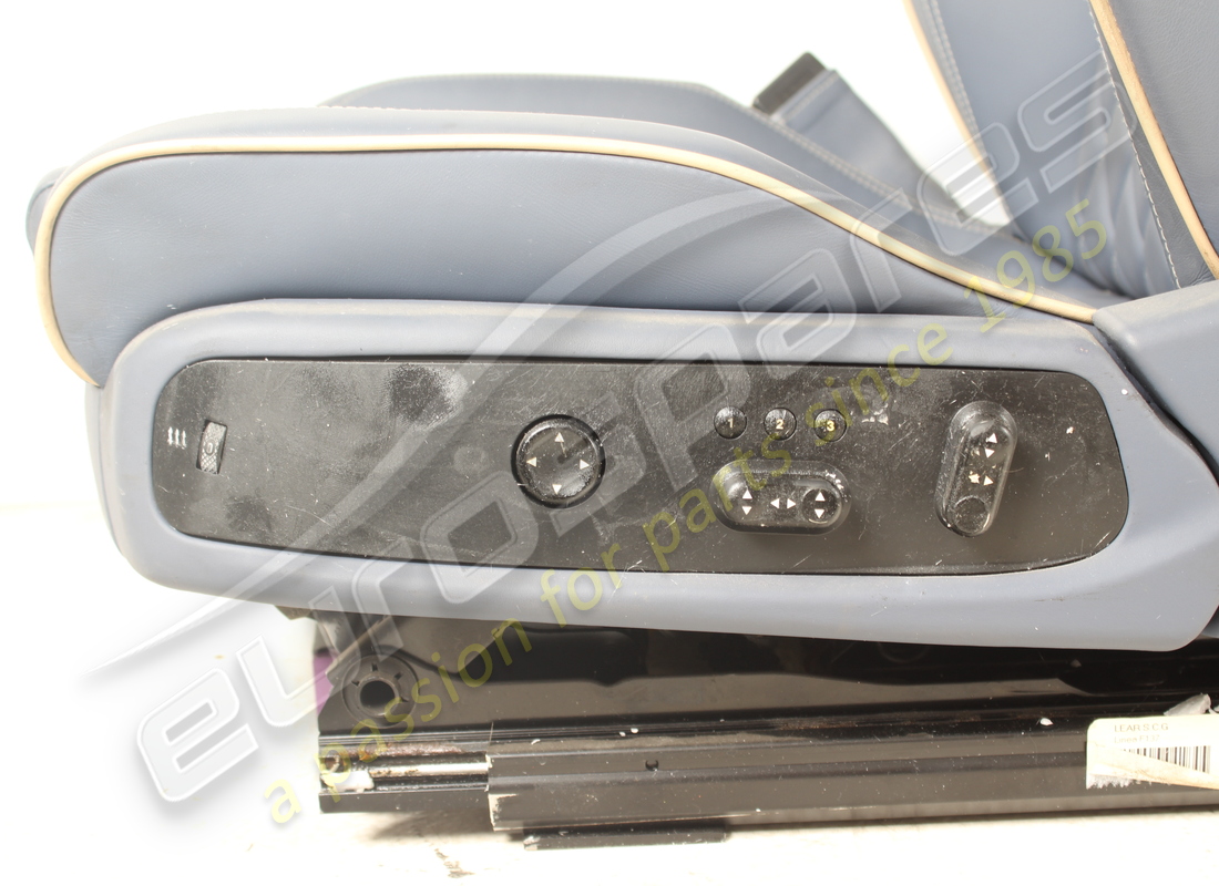 JUEGO DE ASIENTOS USADO FERRARI. NÚMERO DE PIEZA EAP1490262 (6) juego de asientos usado ferrari. número de pieza eap1490262 (6)