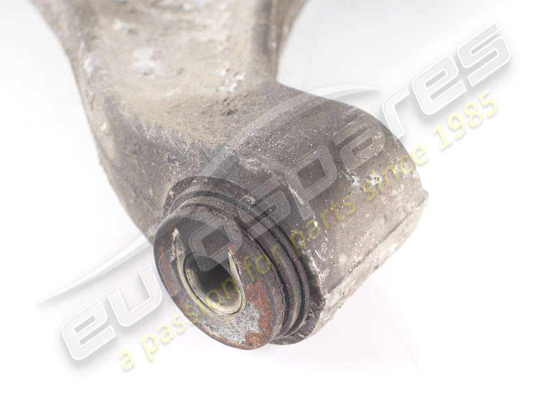 PALANCA INFERIOR DE SUSPENSIÓN TRASERA IZQUIERDA MASERATI USADA. NÚMERO DE PIEZA 387000013 (6) palanca inferior de suspensión trasera izquierda maserati usada. número de pieza 387000013 (6)