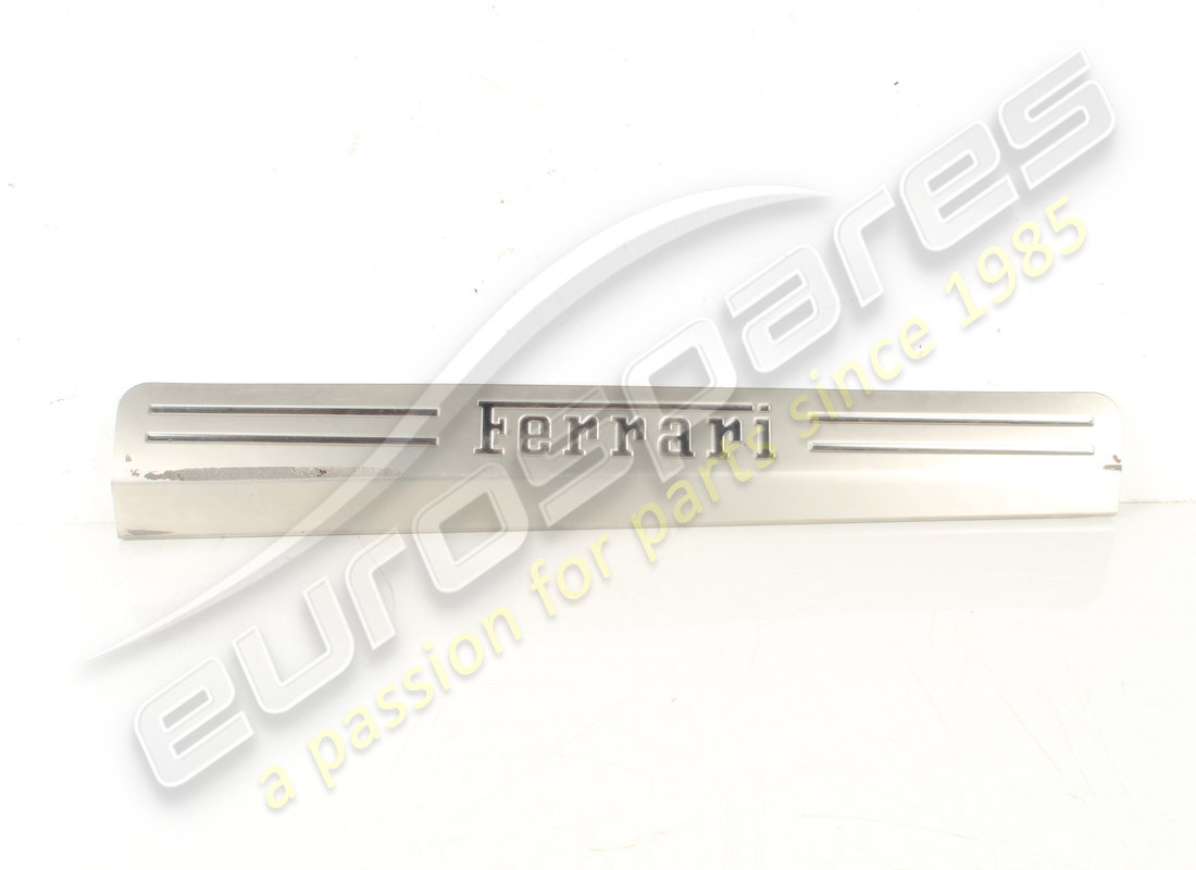 PLACA DE PROTECCIÓN IZQUIERDA Ferrari USADA. NÚMERO DE PARTE 81362300 (1)