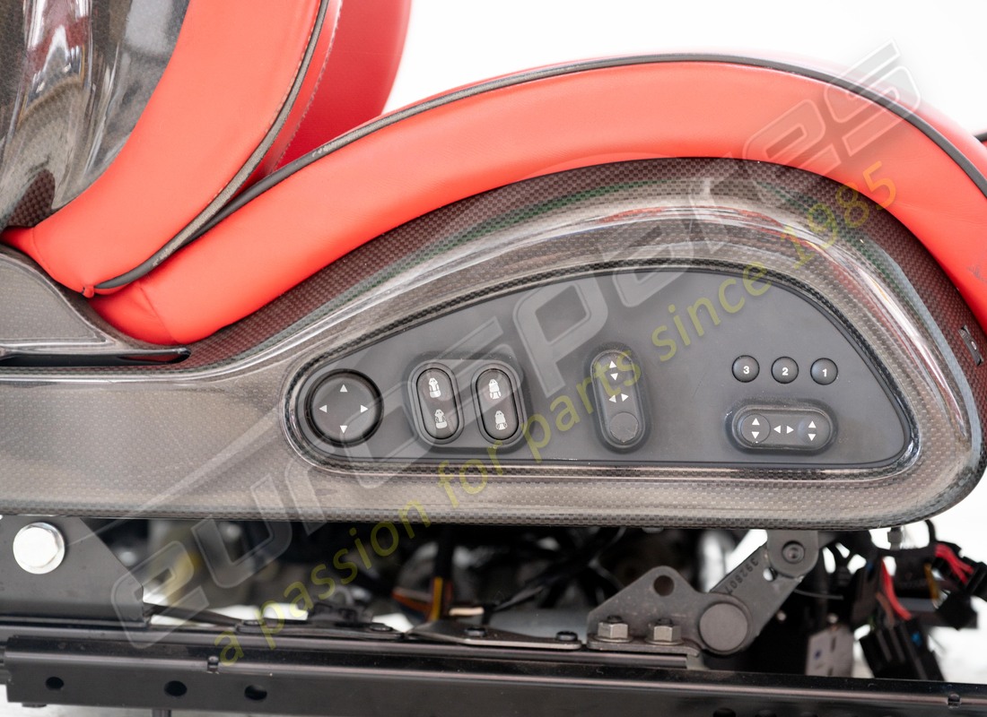 USED FERRARI CARBON SEATS (RHD). PART NUMBER EAP1552588 (5) used ferrari carbon seats (rhd). part number eap1552588 (5)