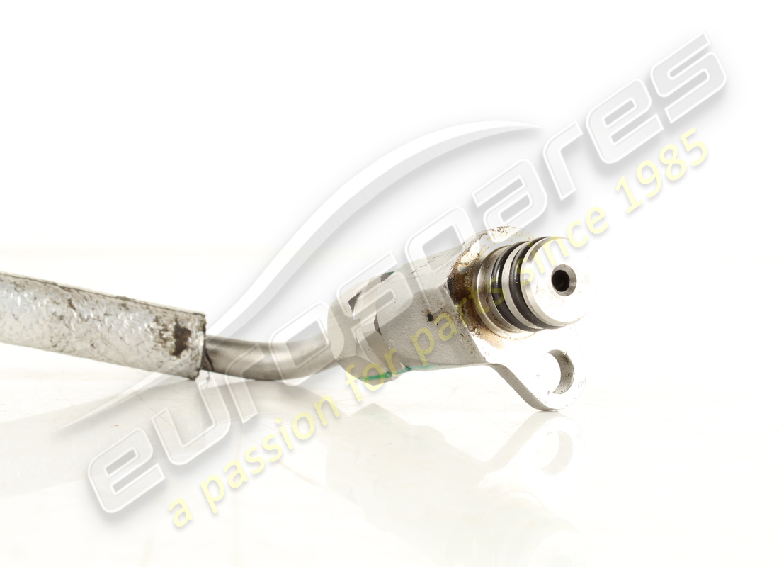 tubo de entrega de aceite ferrari usado a la turbina derecha. número de parte 337130 (3)