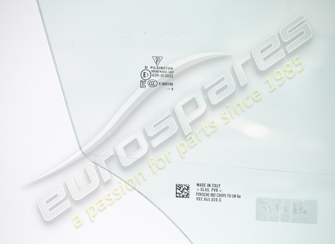 ventana de puerta usada porsche. número de pieza 992845020g (2)