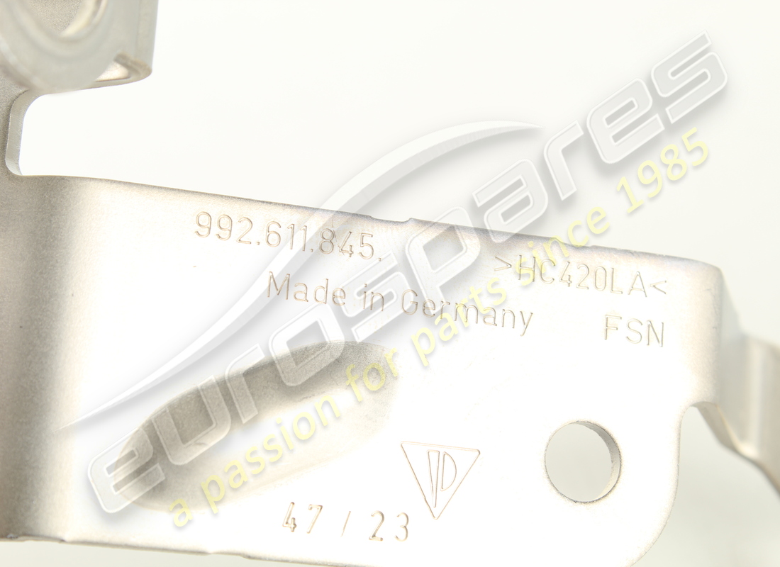 NUEVO SOPORTE DE LÍNEA DE FRENO PORSCHE. NÚMERO DE PIEZA 992611845 (3) nuevo soporte de línea de freno porsche. número de pieza 992611845 (3)