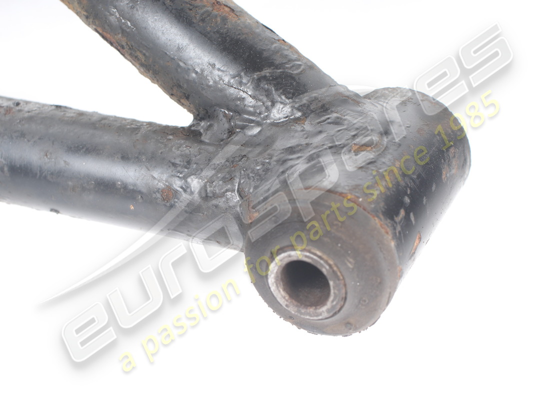 BRAZO DE SUSPENSIÓN TRASERA DERECHO USADO MASERATI. NÚMERO DE PIEZA 377000102 (5) brazo de suspensión trasera derecho usado maserati. número de pieza 377000102 (5)