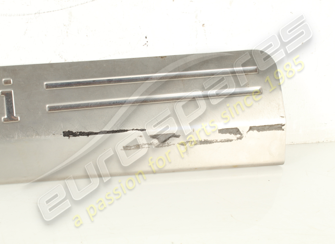 PLACA DE ROCKET DERECHA FERRARI USADA. NÚMERO DE PARTE 81361800 (3) placa de rocket derecha ferrari usada. número de parte 81361800 (3)