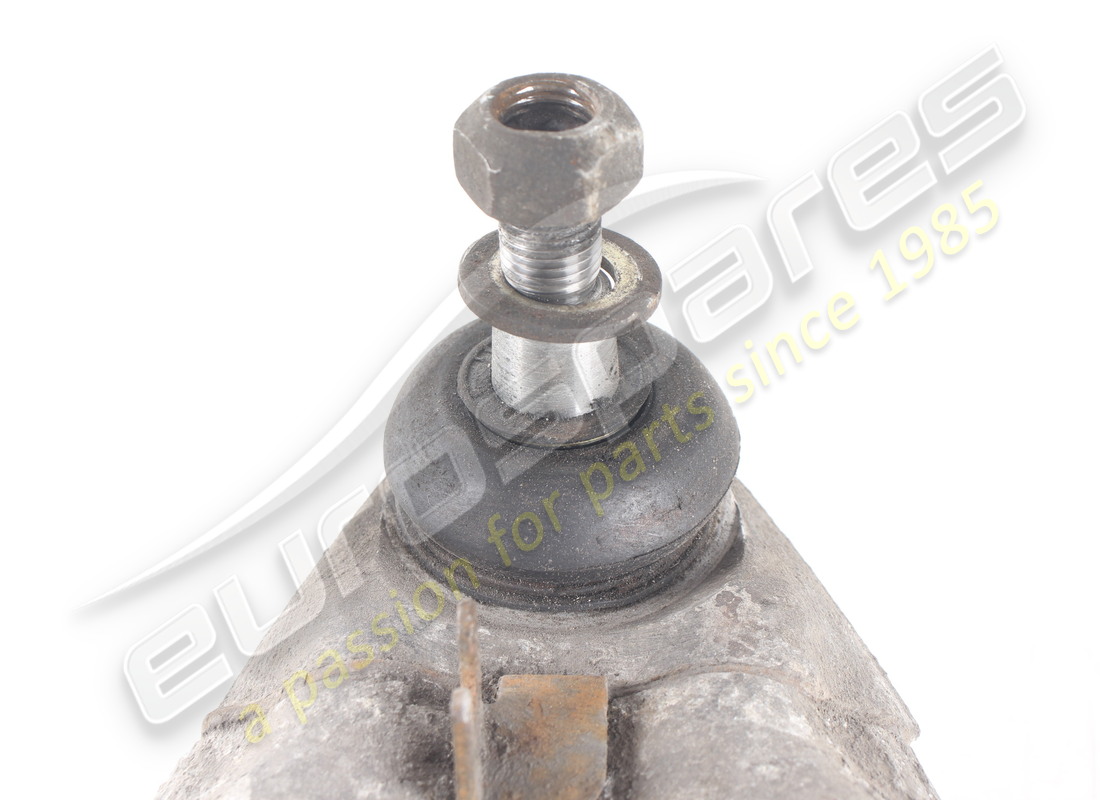 BRAZO SUPERIOR DE SUSPENSIÓN DELANTERA MASERATI USADO. NÚMERO DE PARTE 386600028 (3) brazo superior de suspensión delantera maserati usado. número de parte 386600028 (3)