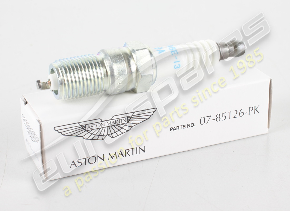 NUEVA Aston Martin BUJÍA . NÚMERO DE PARTE 0785126 (1)
