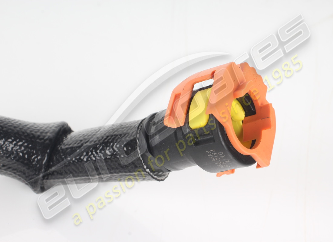 USADO FERRARI TUBO DA SEZIONAM A TEV DX E. NÚMERO DE PIEZA 770888 (2) usado ferrari tubo da sezionam a tev dx e. número de pieza 770888 (2)