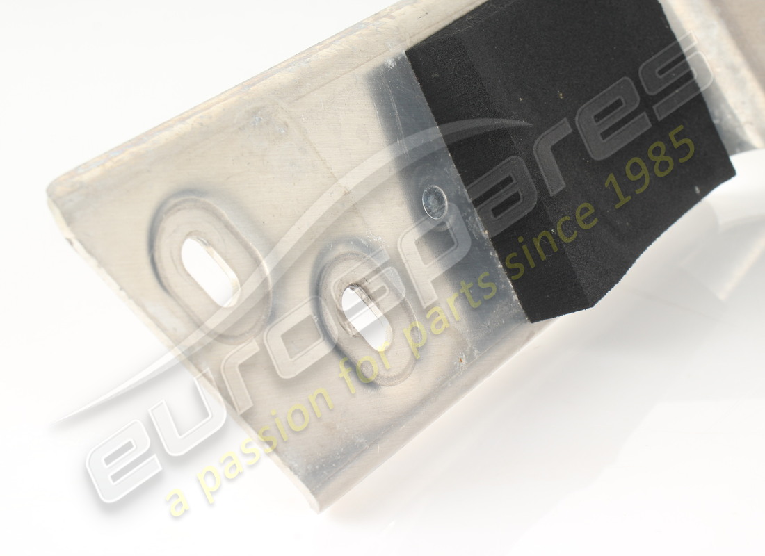 USADO FERRARI RITENUTA LAT POST SX SERB C. NÚMERO DE PIEZA 811828 (2) usado ferrari ritenuta lat post sx serb c. número de pieza 811828 (2)