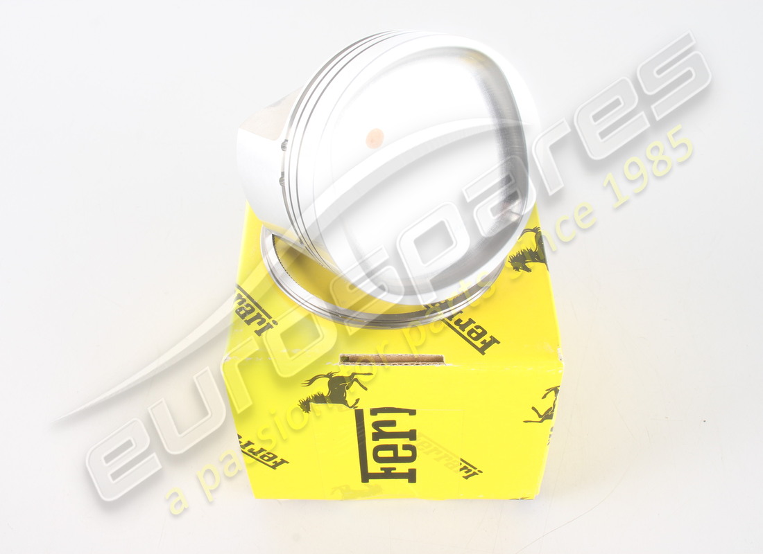 NEW (OTHER) FERRARI PISTON C/W RINGS (RED DOT) . PART NUMBER 133023R (1)
