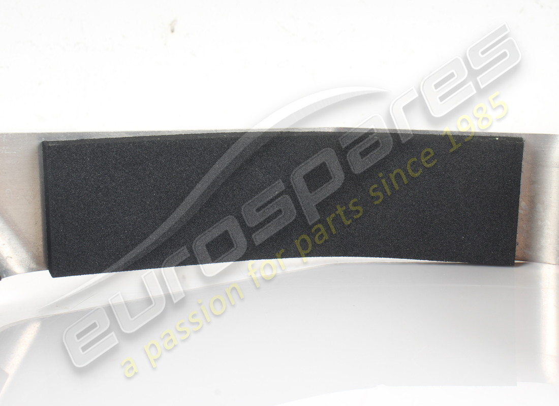 USADO FERRARI RITENUTA LAT POST SX SERB C. NÚMERO DE PIEZA 811828 (3) usado ferrari ritenuta lat post sx serb c. número de pieza 811828 (3)