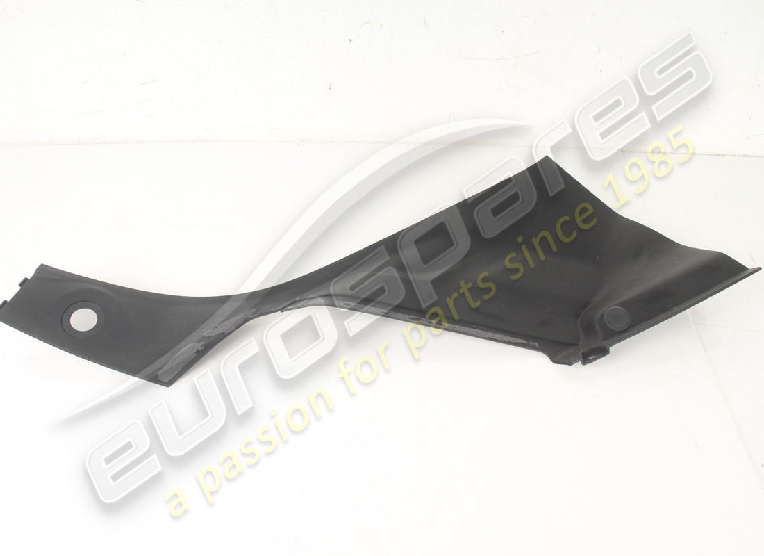 USADO Ferrari COMPL. MOLDURA COSMÉTICA DELANTERA IZQUIERDA. NÚMERO DE PIEZA 782808 (1) USADO Ferrari COMPL. MOLDURA COSMÉTICA DELANTERA IZQUIERDA. NÚMERO DE PIEZA 782808 (1)