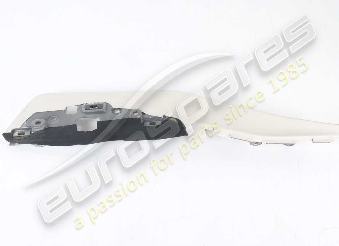 paneles inferiores del tablero usados eurospares en cuero gris claro 4301. los números de pieza 947673 y 947672 son de cuero, no de alcántara. número de pieza eap1723553 (14)