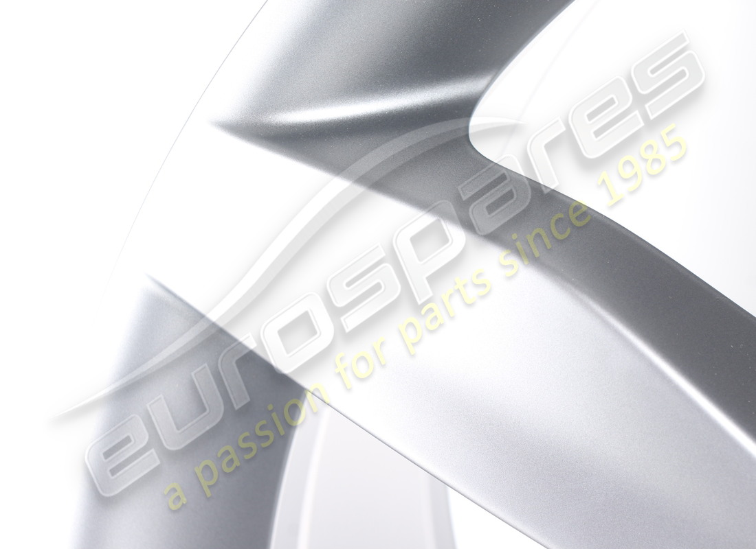 NUEVA RUEDA TRASERA FERRARI. NÚMERO DE PARTE 336561 (2) nueva rueda trasera ferrari. número de parte 336561 (2)