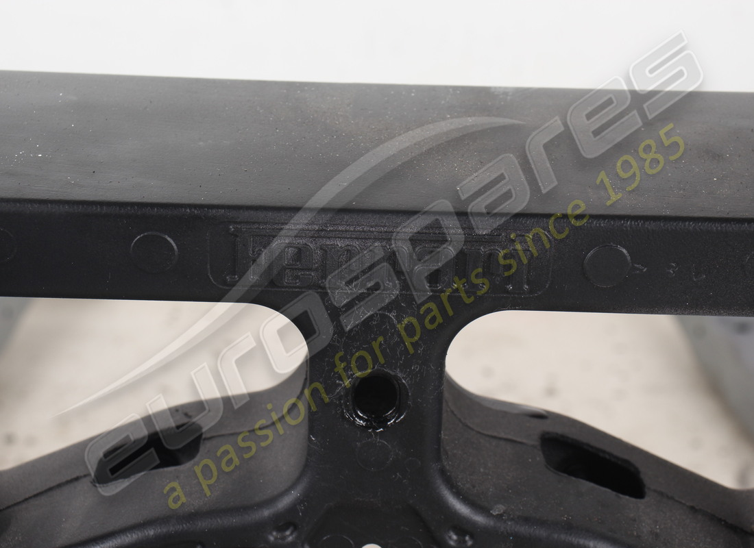 SUBMARCO TRASERO FERRARI USADO. NÚMERO DE PARTE 985966511 (4) submarco trasero ferrari usado. número de parte 985966511 (4)