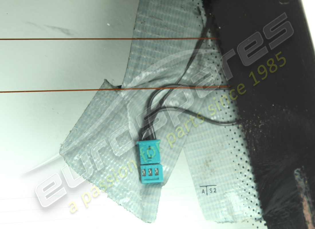 vidrio de ventana trasera maserati usado. número de parte 83745100 (3)