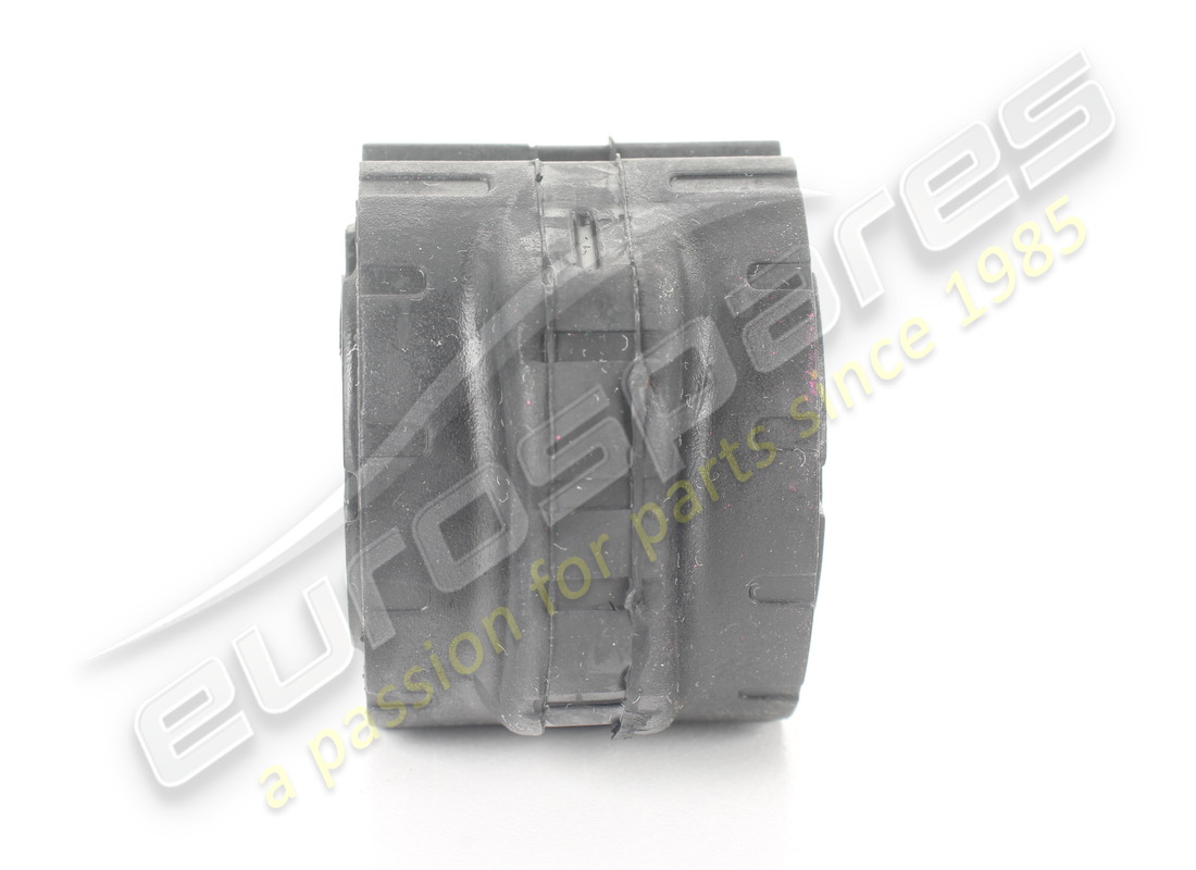 nuevo soporte porsche para estabilizador. número de parte 99134379208 (2)