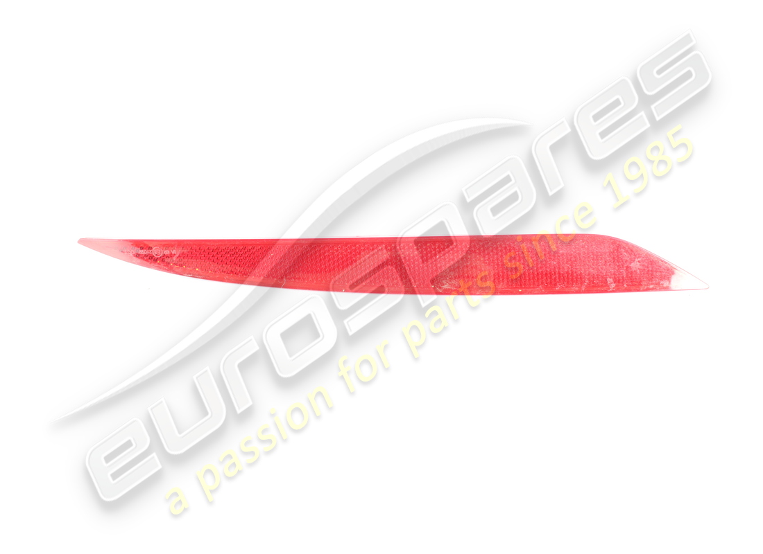 REFLECTOR TRASERO DERECHO USADO Maserati. NÚMERO DE PIEZA 675002330 (1)