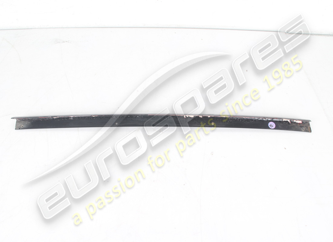 moldura gts ferrari rh usada. número de parte 60872500 (2)