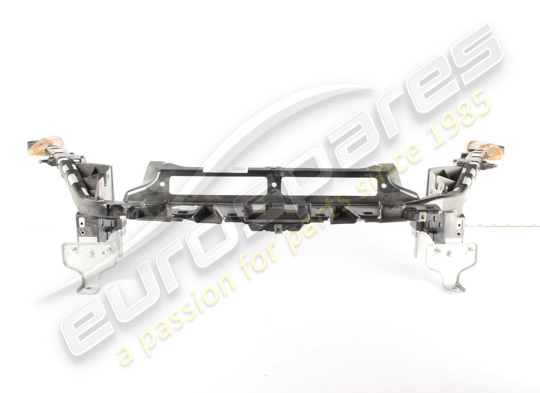 travesaño delantero maserati usado completo. número de parte 670032664 (2)